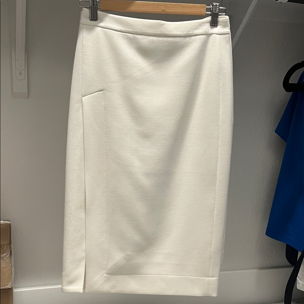 BCBGMaxAzria Cream Pencil Skirt